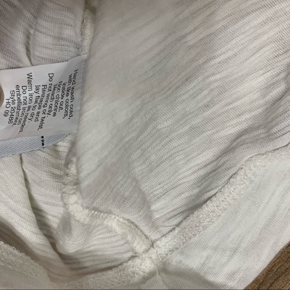 J. Crew Embroidered Snowflake Collector Tee Small - Picture 8 of 8